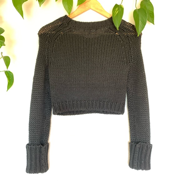SOLD 🛑 Express | Black Crop Knit Sweater - Picture 2 of 7